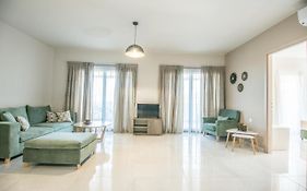 Olivia Suite